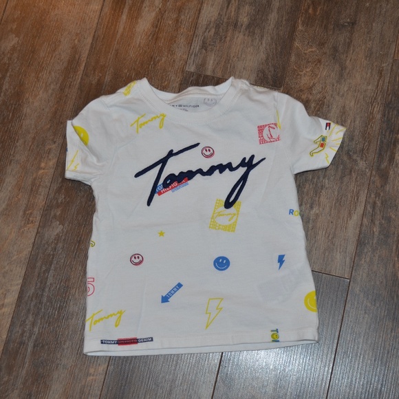 Tommy Hilfiger Other - Tommy Hilfiger T-Shirt